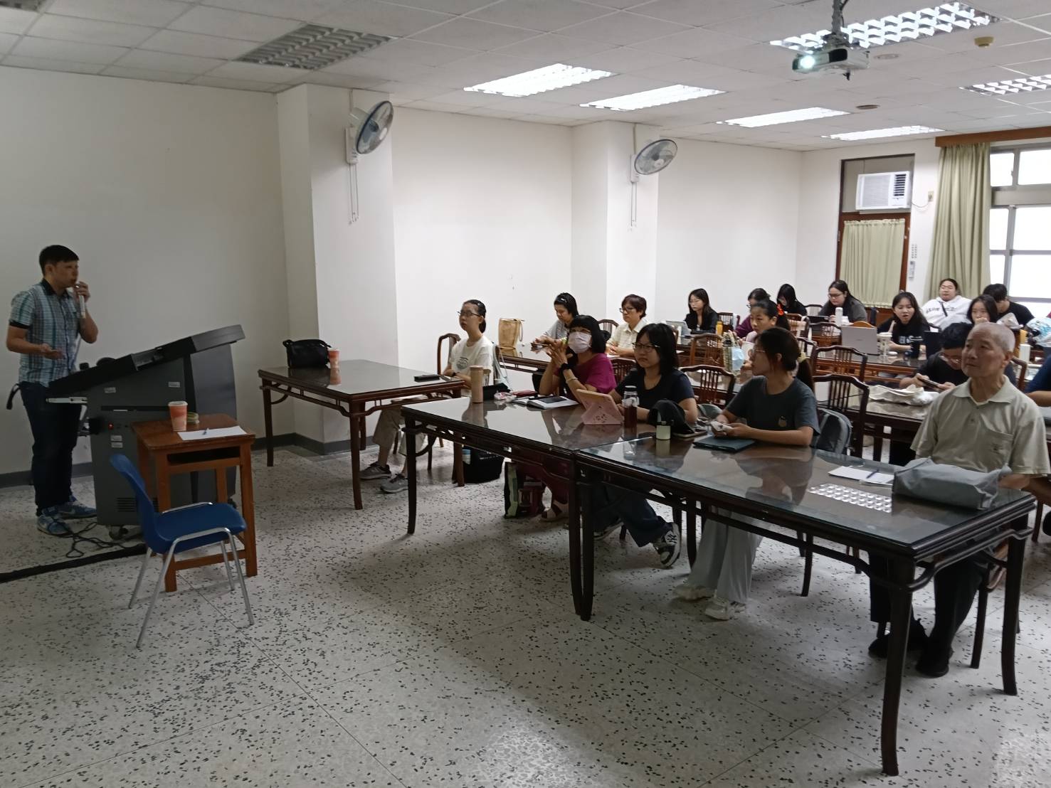 這是一張圖片 這是一張圖片